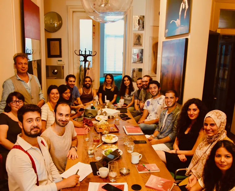 Poedat Okumaları katılımcıları